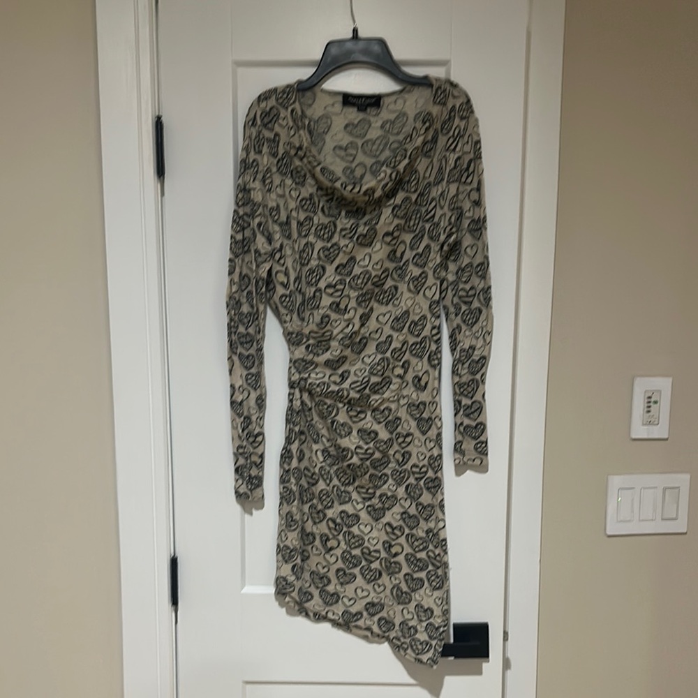 Stylish Heart Print Dress - Black and Cream
